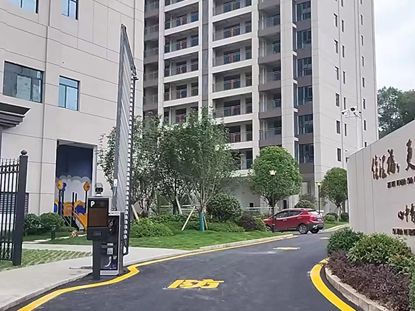 匯?！}興住宅